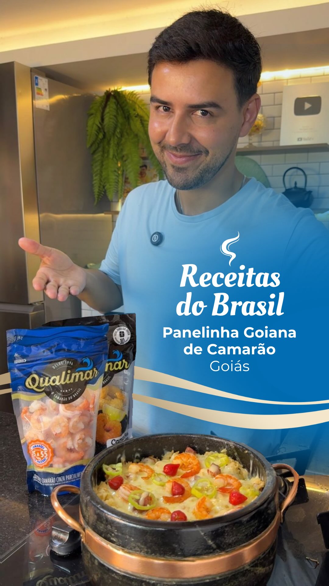 Tem receita que nasce em um lugar, mas conquista o Brasil inteiro.
E com o ingrediente principal, é assim também.

Essa panelinha goiana, que já é sucesso em Goiás, ganha ainda mais sabor quando encontra o melhor camarão do Brasil: Qualimar.

Porque, quando o ingrediente é brasileiro de verdade, ele não tem fronteira.
Afinal, Qualimar é o Camarão do Brasil, de Goiás e de todos os goianos.

A Panelinha Goiana de Camarão Qualimar virou daquelas receitas queridinhas: prática, versátil e cheia de personalidade. Um prato que carrega o tempero do Brasil em cada detalhe, valorizando o que é nosso em qualquer canto do país.

Hoje, junto com o goiano Marcos Cavalcante @ducavalcantte vamos te ensinar a preparar essa deliciosa receita que tem sabor de Goiás, praticidade e muita brasilidade, com Qualimar, o Camarão do Brasil.

INGREDIENTES:
- 300g de Camarão Qualimar Limpo e Eviscerado 35/55
- 01 cebola média picada
- 06 dentes de alho triturado
- 04 pimentas de cheiro
- 02 xícaras de arroz
- 100g palmito picado
- 02 tomates sem pelo e sem sementes
- 01 colher de sopa de requeijão cremoso,
- 200g de Queijo Mussarela
- Cheiro verde e pimentas para finalizar
- Opcionais que acompanham super bem na panelinha: bacon, usei 200g e 1/2 gomo de linguiça calabresa